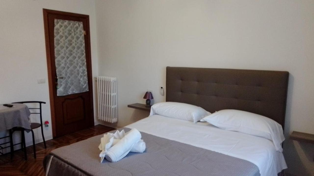 Affittacamere L'Orchidea Ventimiglia Exterior foto