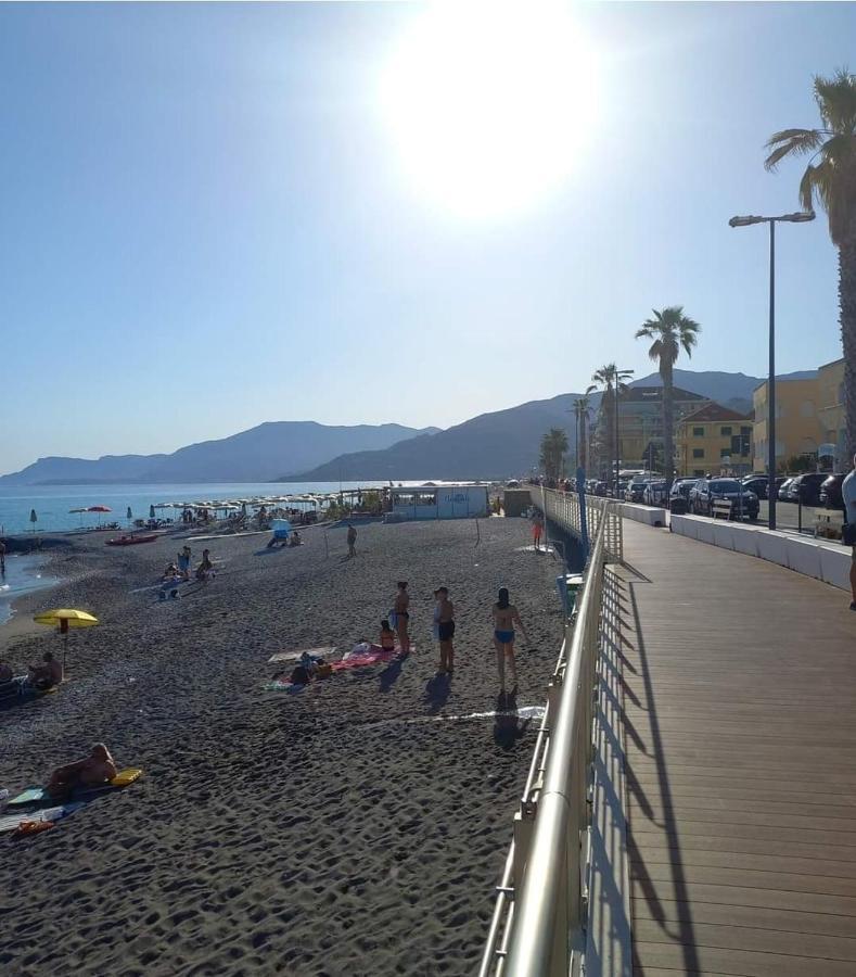 Affittacamere L'Orchidea Ventimiglia Exterior foto