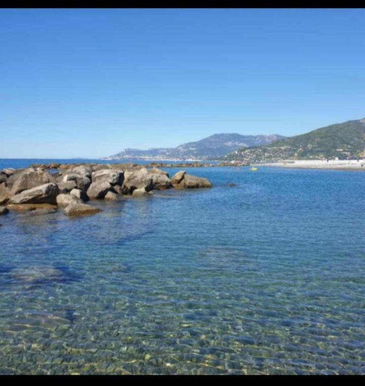 Affittacamere L'Orchidea Ventimiglia Exterior foto